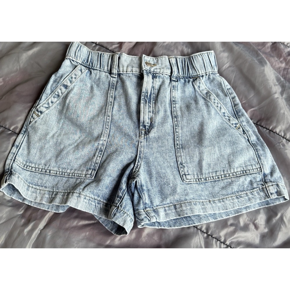 GAP Denim Shorts Women's Small Light Wash High Rise Elastic Waist Casual Summer